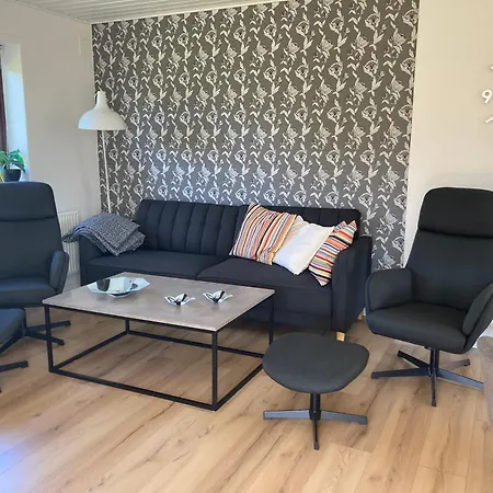 Lille Rode Hus Mando Ribe